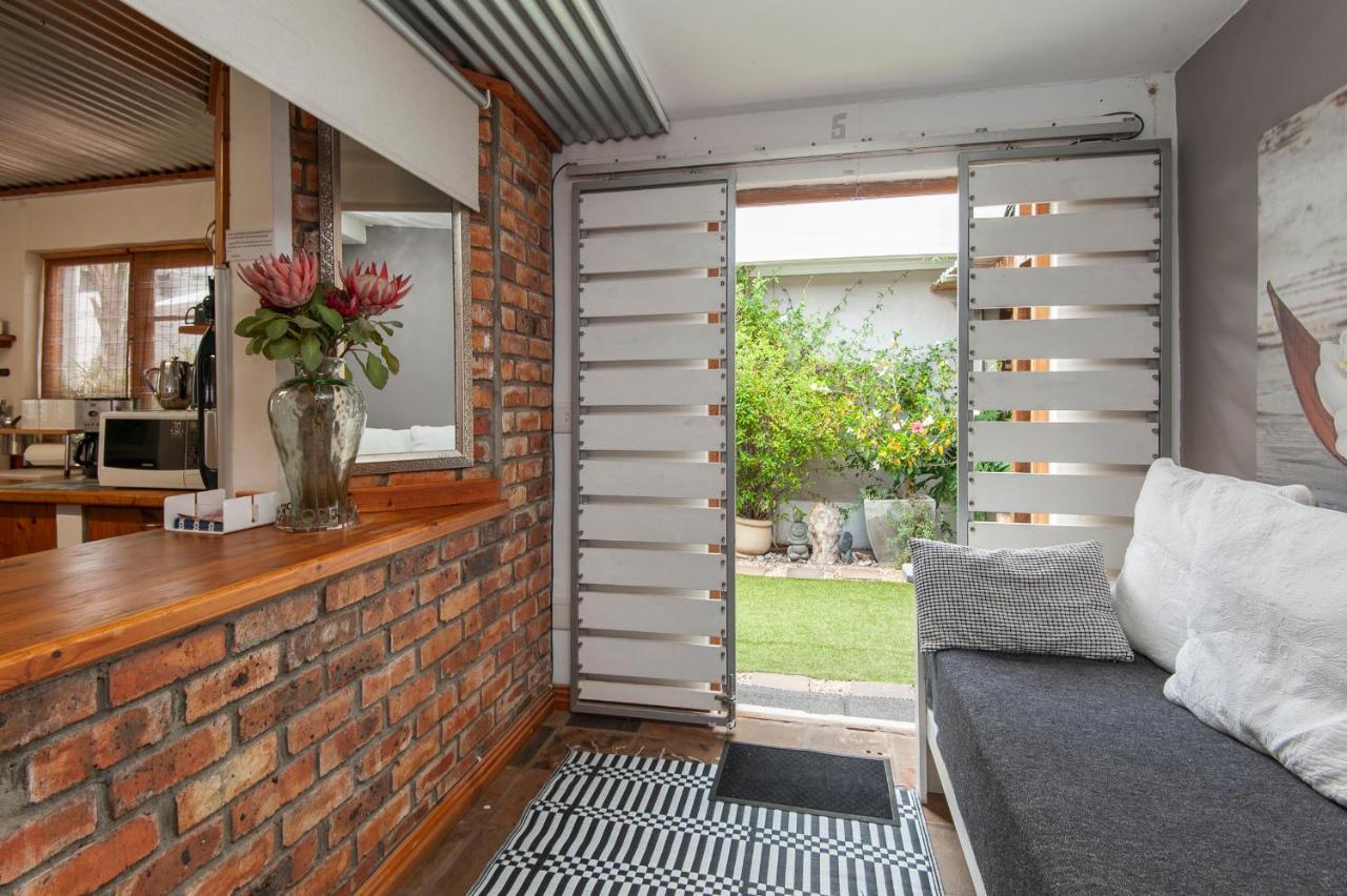 Windsong Cottage Hermanus Luaran gambar